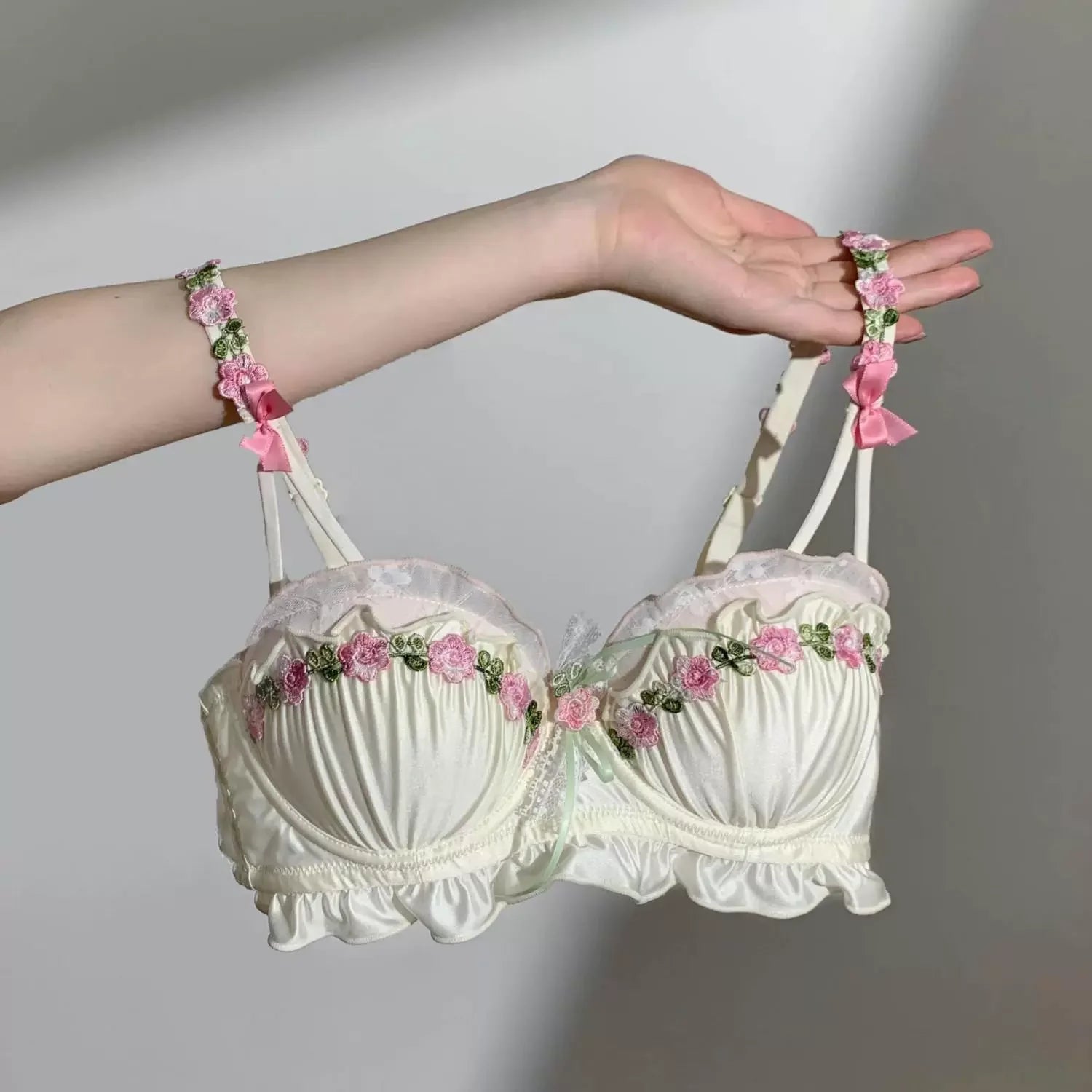 Vintage embroidered luxury